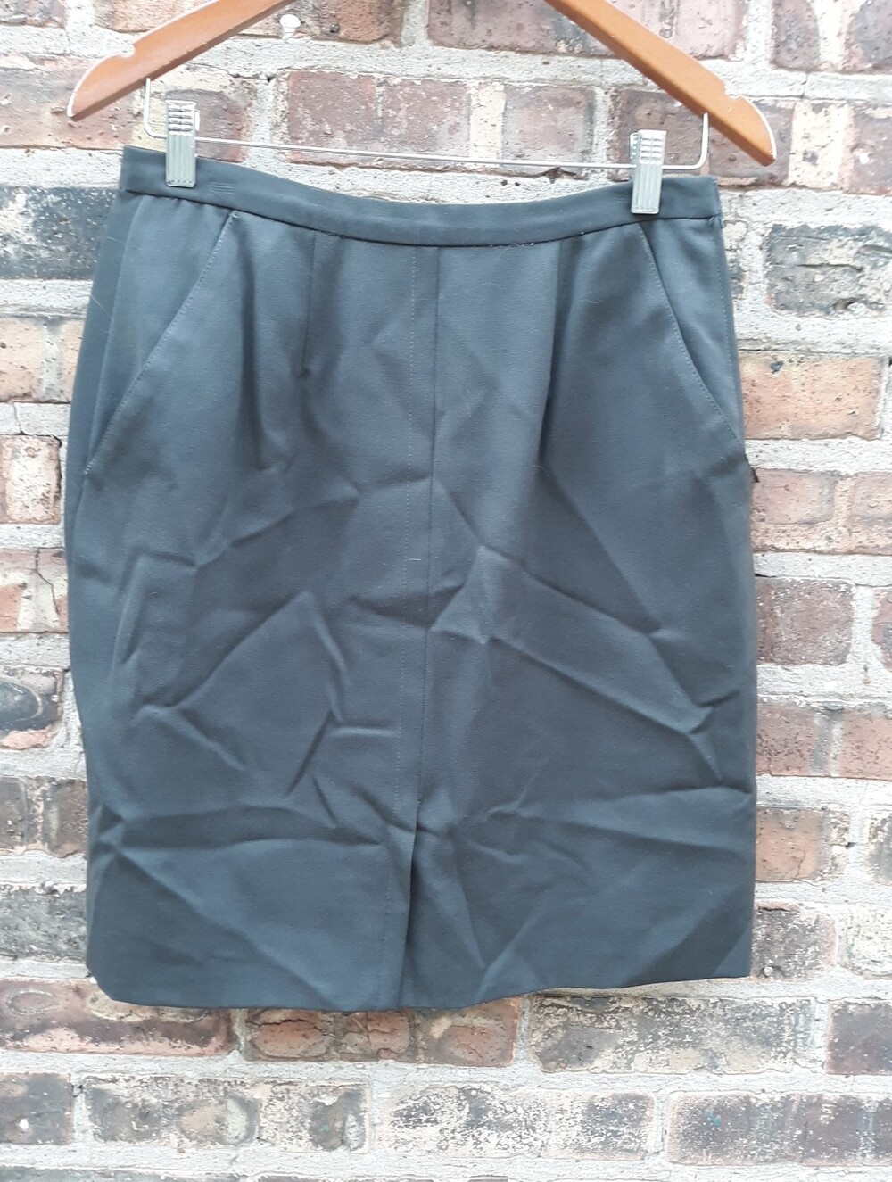 Giorgio Armani Green Wool Blend Pencil Skirt Italian Luxury Career Size IT 44